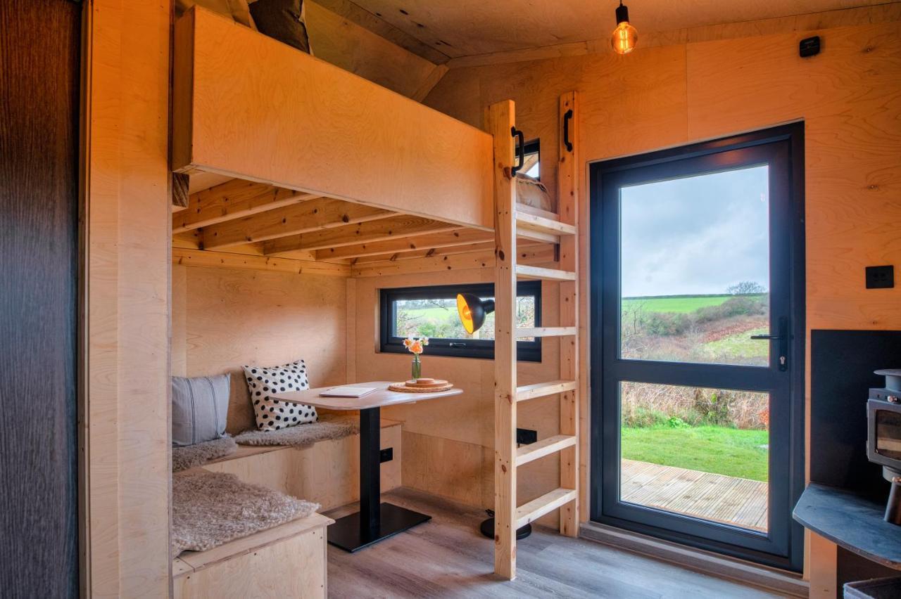 Luxury Glamping Cabin With Outdoor Bath On Cornish Flower Farm Truro Esterno foto