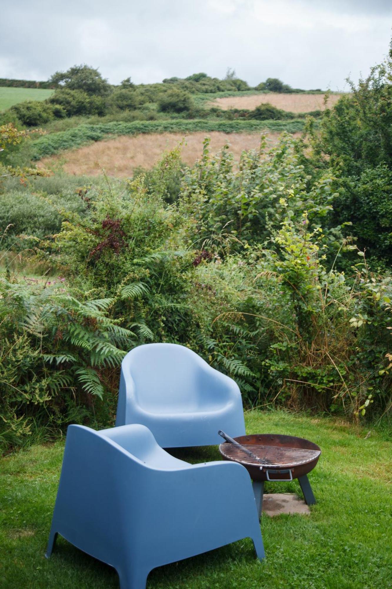 Luxury Glamping Cabin With Outdoor Bath On Cornish Flower Farm Truro Esterno foto
