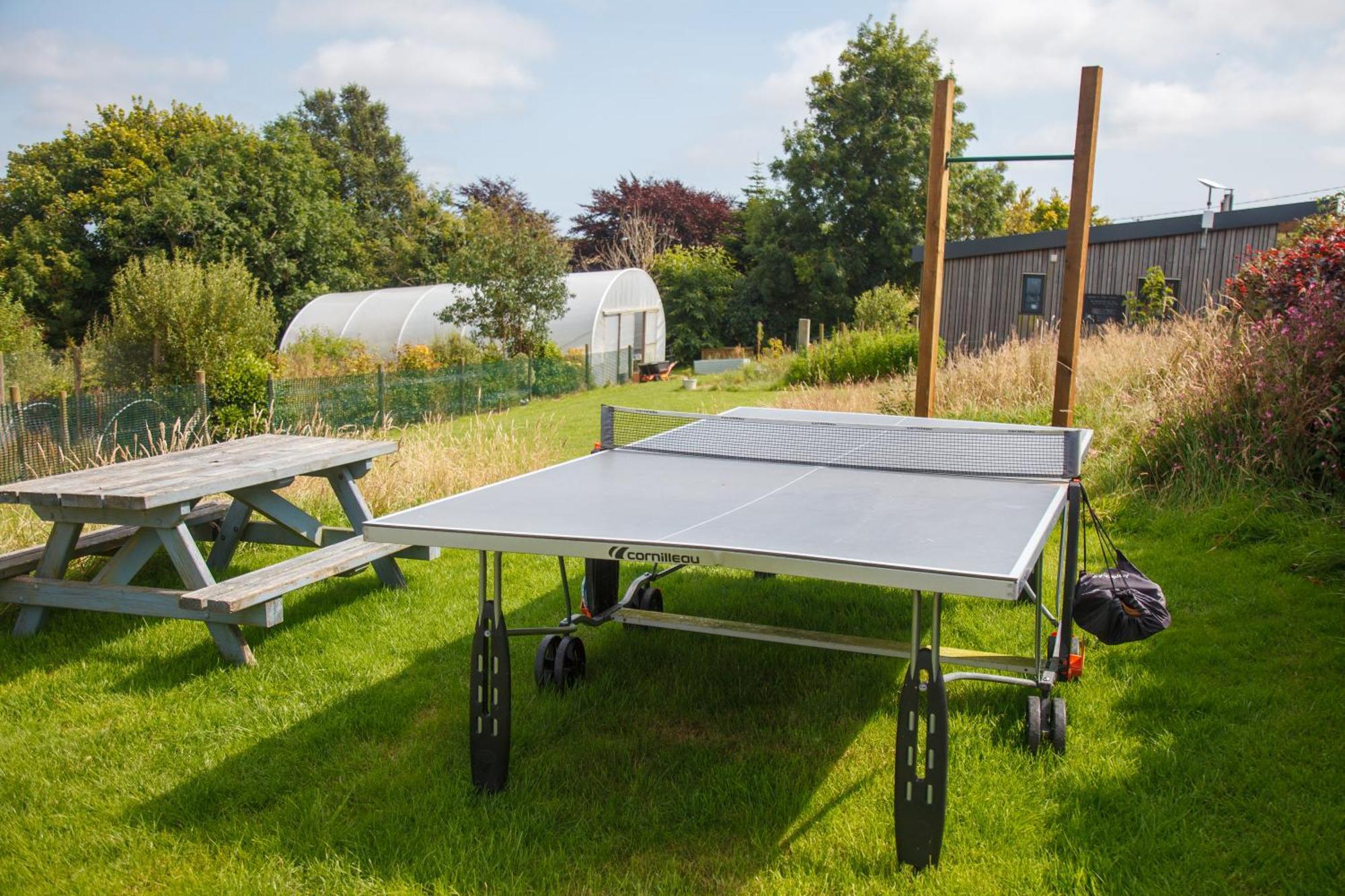 Luxury Glamping Cabin With Outdoor Bath On Cornish Flower Farm Truro Esterno foto